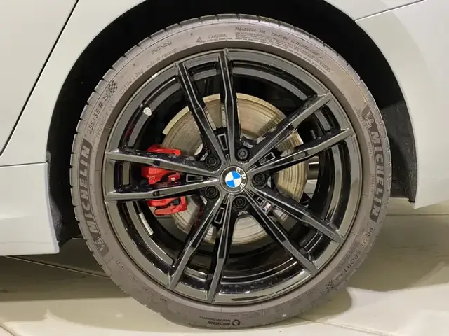 BMW 340