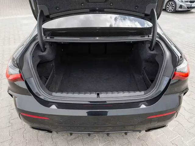 BMW 440