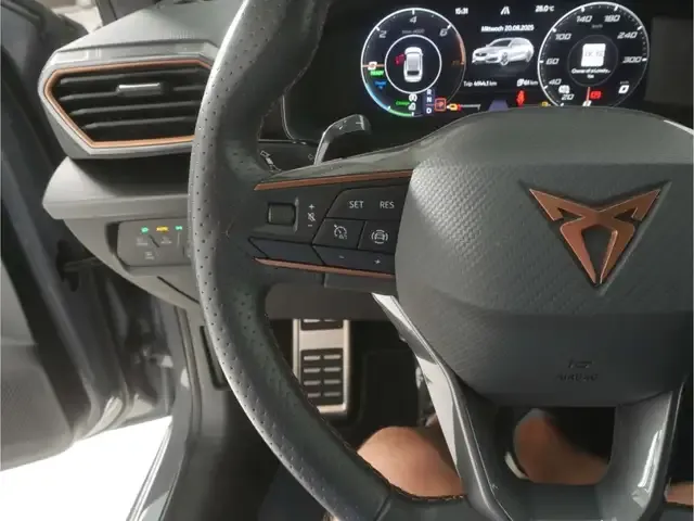 CUPRA Leon