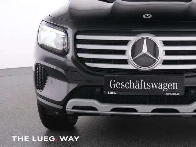 Mercedes-Benz GLB 180