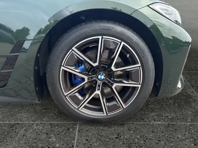 BMW 440