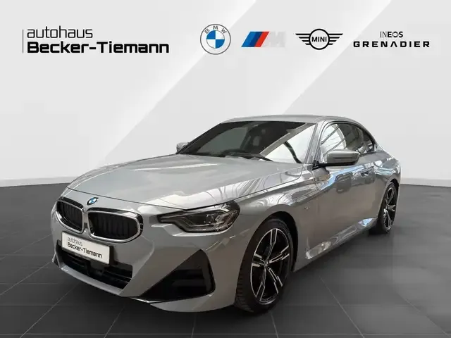 BMW 220