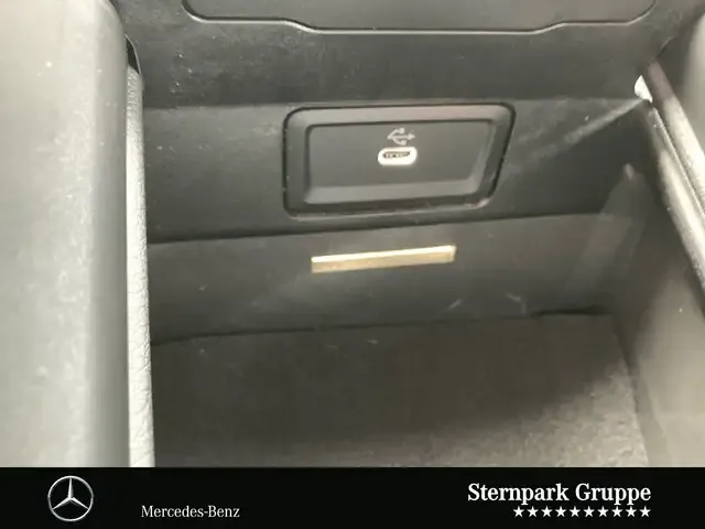 Mercedes-Benz CLE 200