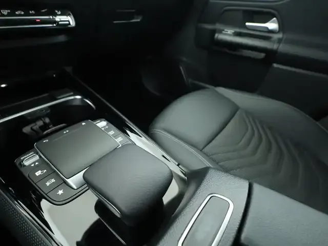 Mercedes-Benz GLA 180