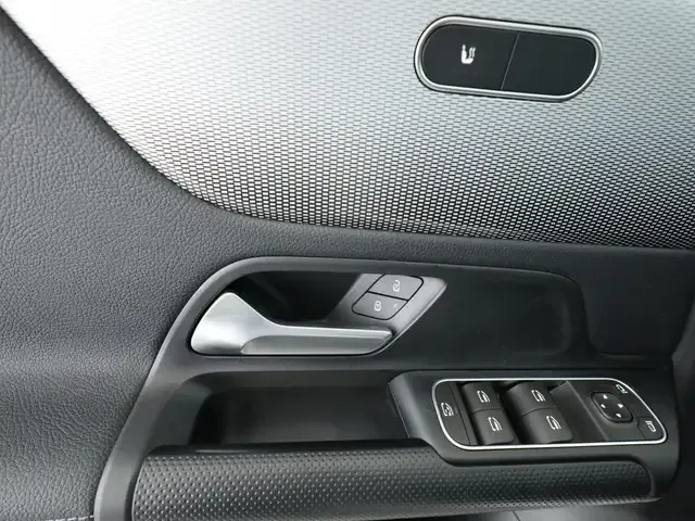 Mercedes-Benz GLA 180