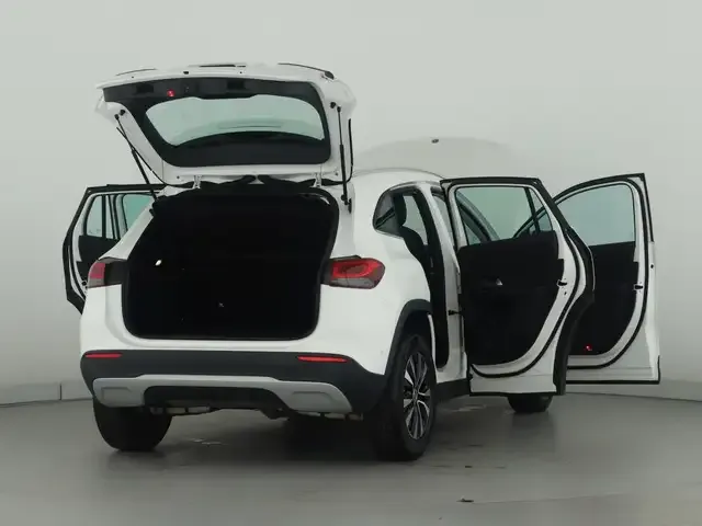 Mercedes-Benz GLA 180