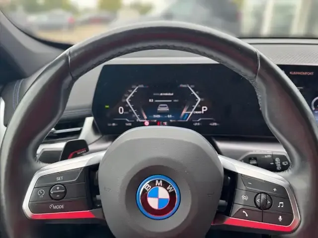 BMW iX1