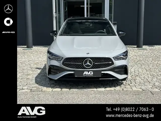 Mercedes-Benz CLA 200