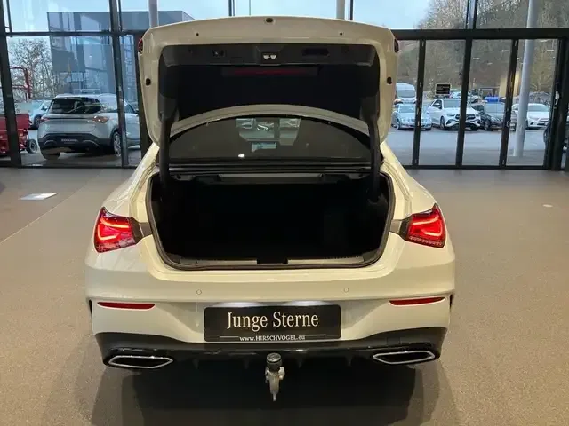 Mercedes-Benz CLA 250