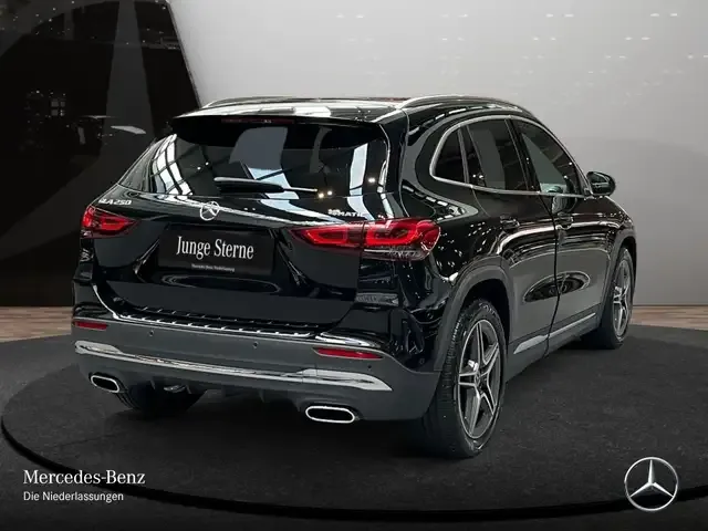 Mercedes-Benz GLA 250
