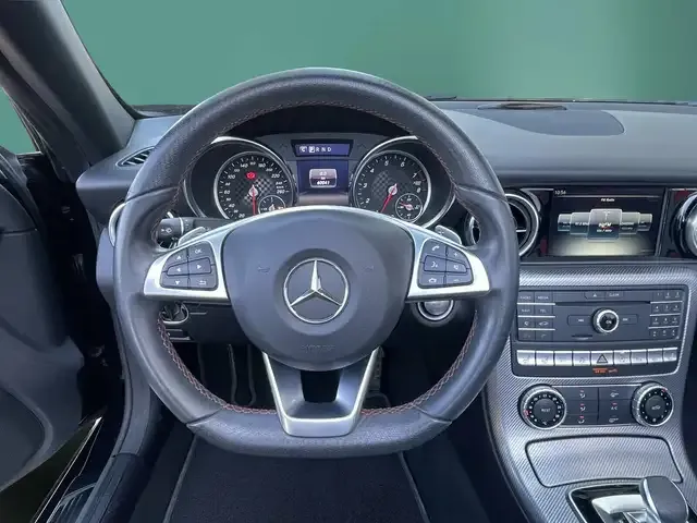 Mercedes-Benz SLC 300