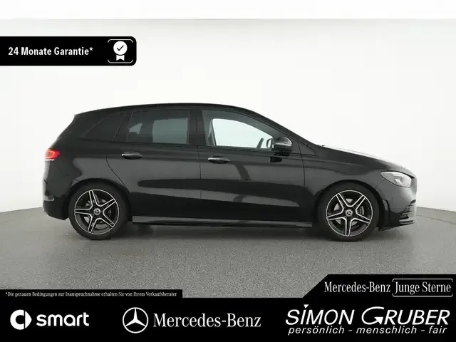 Mercedes-Benz B 180