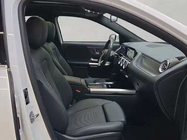 Mercedes-Benz EQA 300