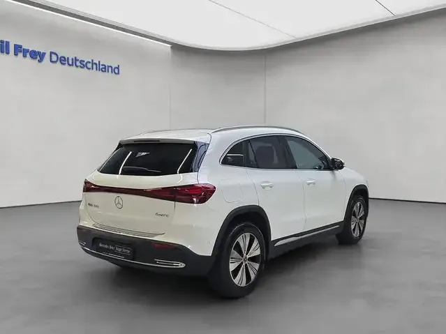 Mercedes-Benz EQA 300