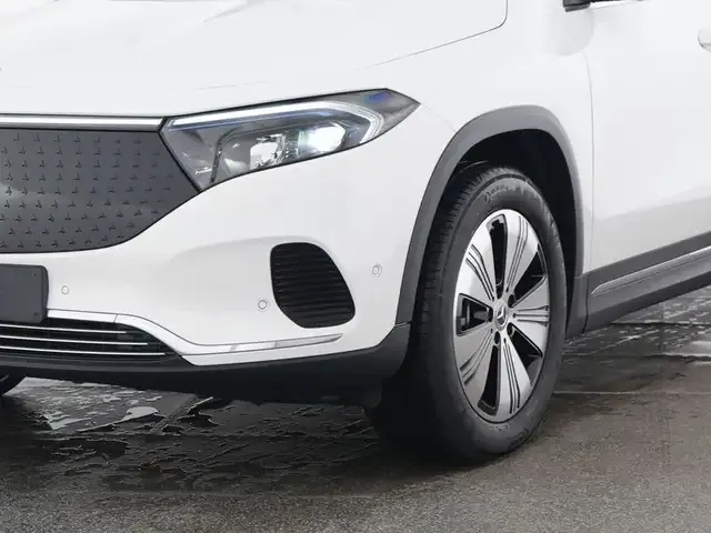 Mercedes-Benz EQA 300