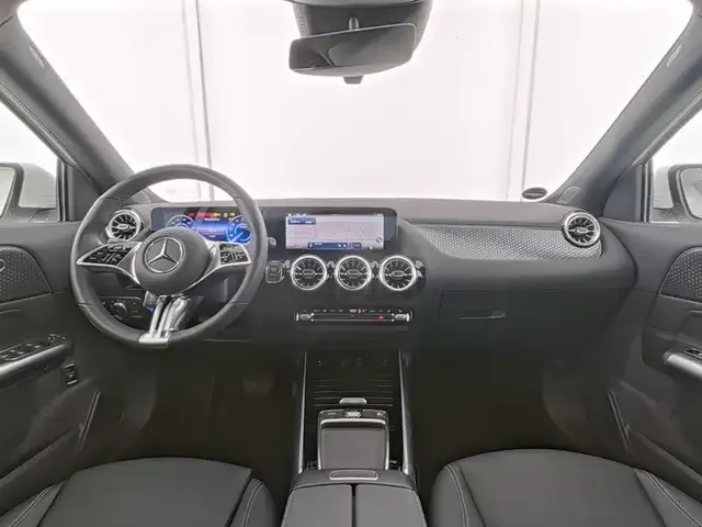 Mercedes-Benz EQA 300