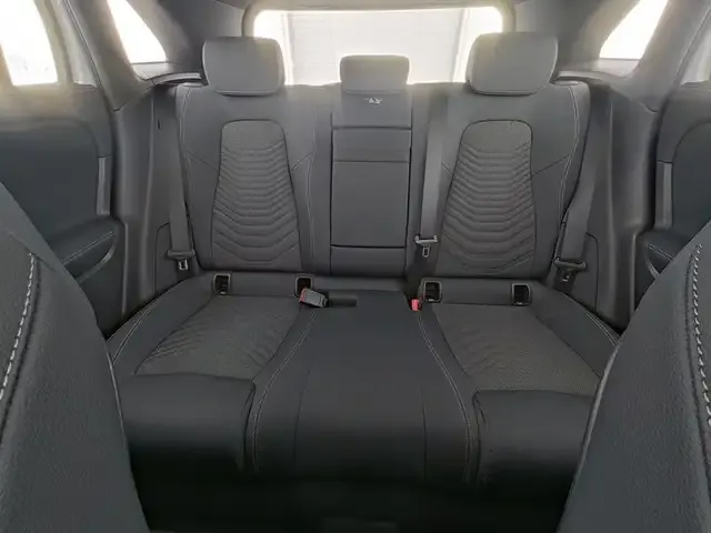 Mercedes-Benz EQA 300