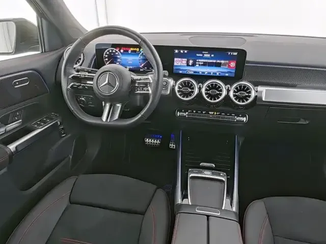 Mercedes-Benz GLB 250