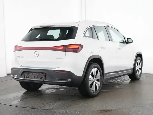 Mercedes-Benz EQA 300