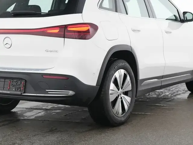 Mercedes-Benz EQA 300