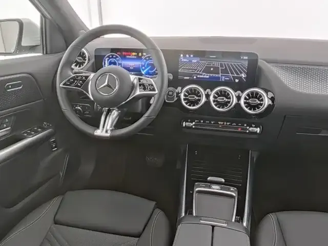 Mercedes-Benz EQA 300