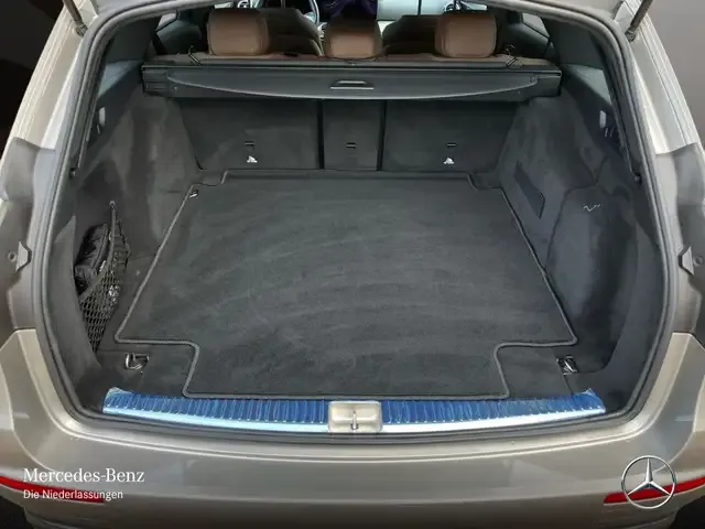 Mercedes-Benz E 400