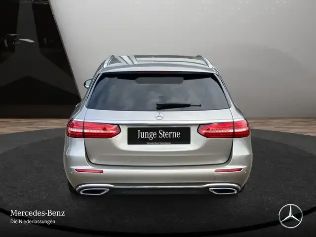 Mercedes-Benz E 400