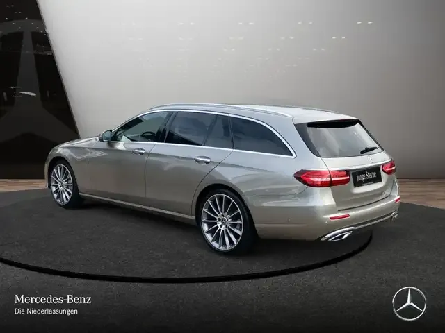 Mercedes-Benz E 400