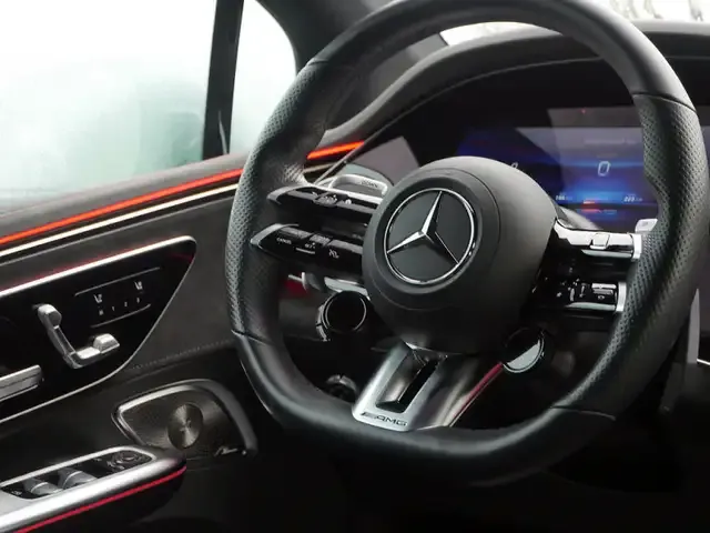 Mercedes-Benz EQE 43