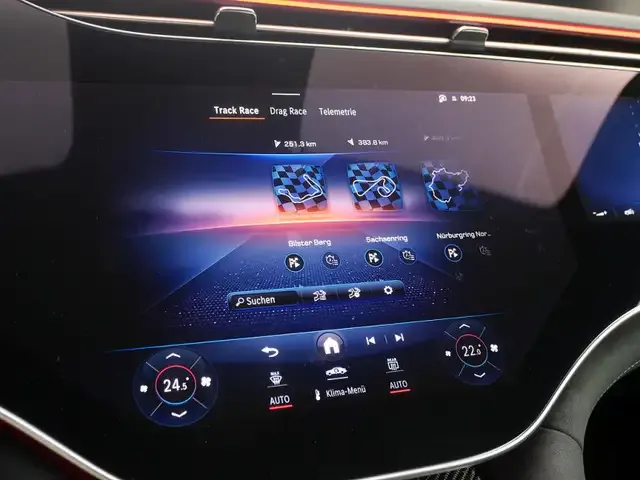 Mercedes-Benz EQE 43