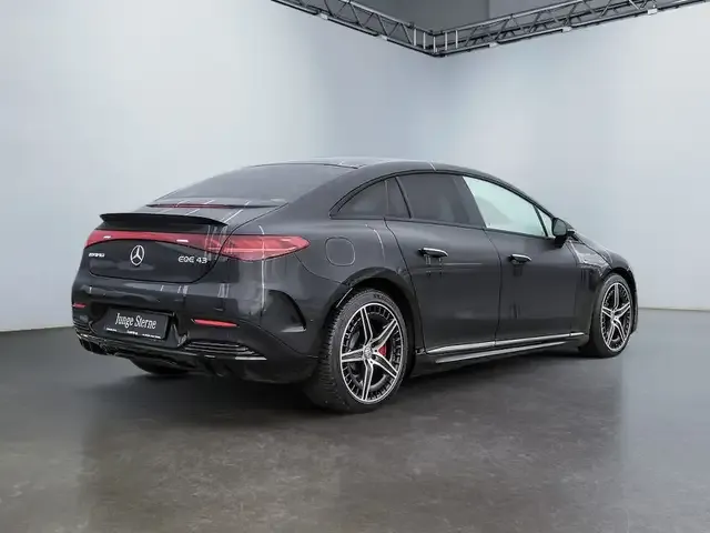 Mercedes-Benz EQE 43