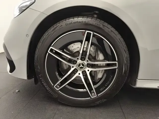 Mercedes-Benz E 400