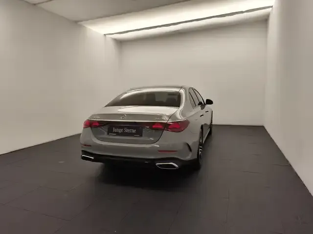 Mercedes-Benz E 400