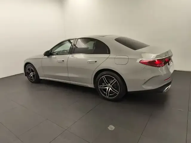 Mercedes-Benz E 400