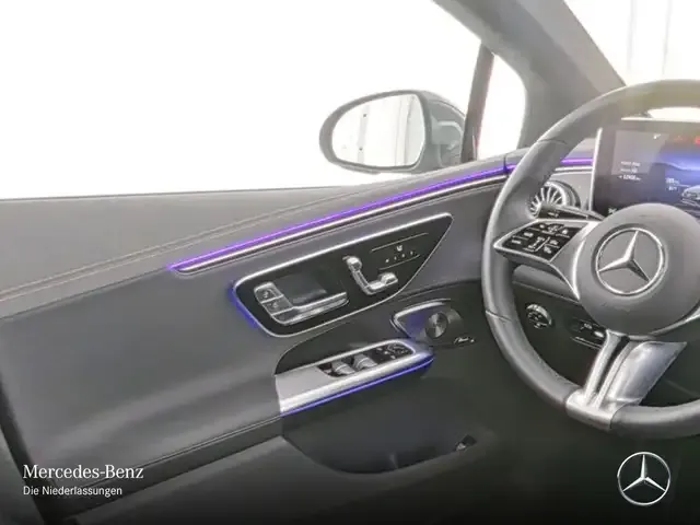 Mercedes-Benz EQE 300