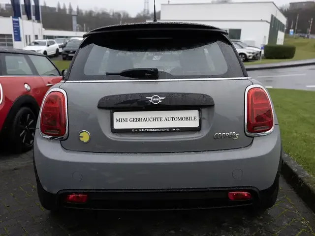 MINI Cooper SE