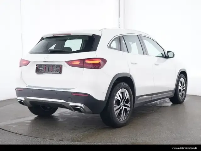 Mercedes-Benz GLA 180