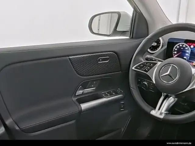 Mercedes-Benz GLA 180