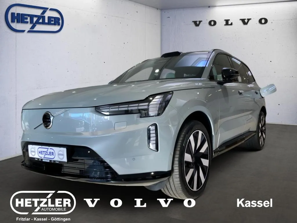 Volvo EX90