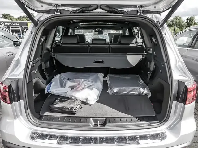 Mercedes-Benz EQB 300