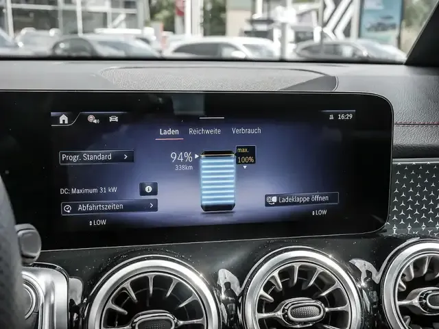 Mercedes-Benz EQB 300