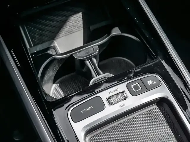 Mercedes-Benz EQB 300