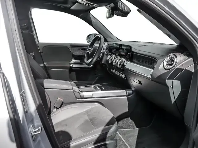 Mercedes-Benz EQB 300