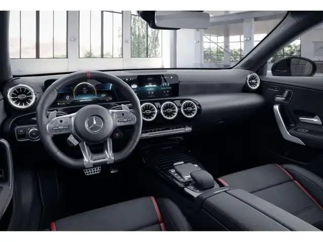 Mercedes-Benz CLA 35 AMG