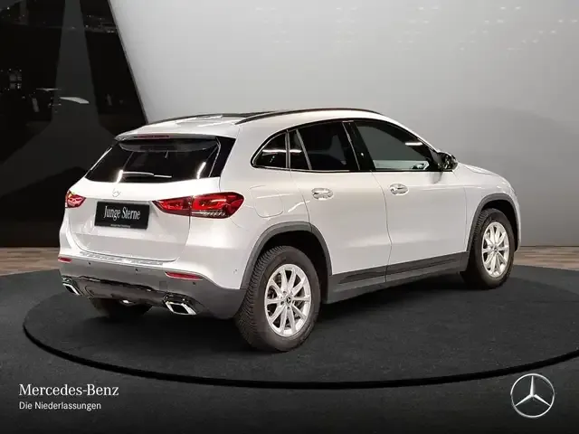 Mercedes-Benz GLA 250