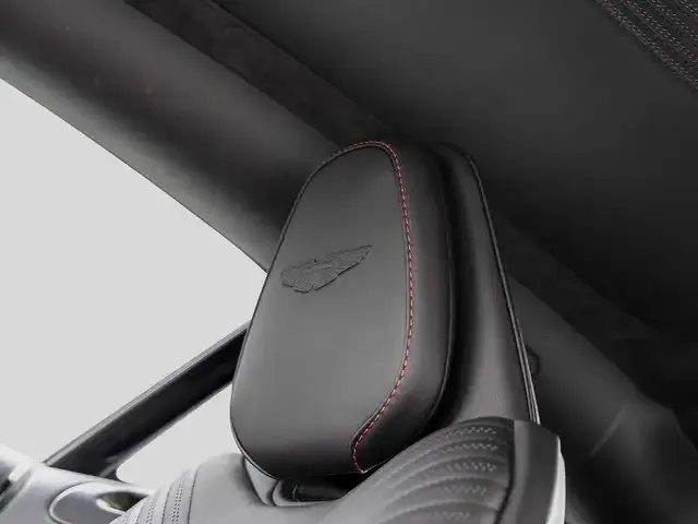 Aston Martin DB11