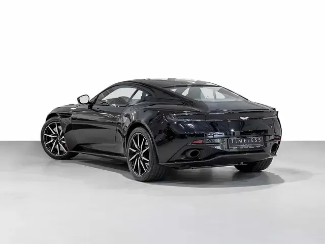 Aston Martin DB11