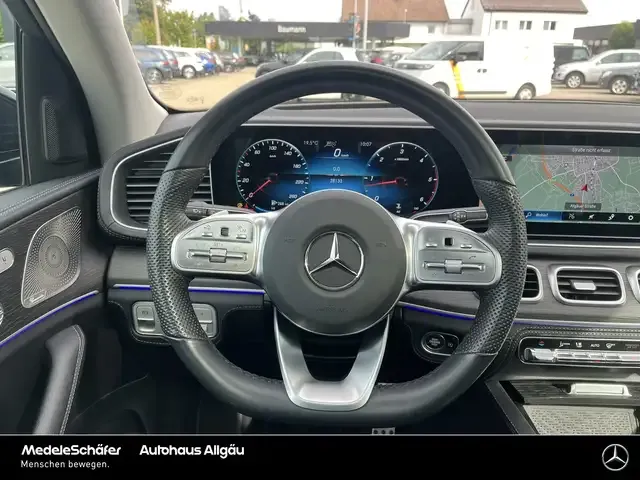 Mercedes-Benz GLS 400