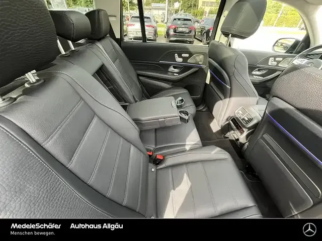 Mercedes-Benz GLS 400