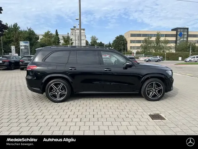 Mercedes-Benz GLS 400